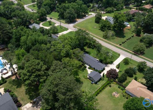 Property at 4305 Garth Rd, Huntsville, AL 35802, 3 beds, 2 baths