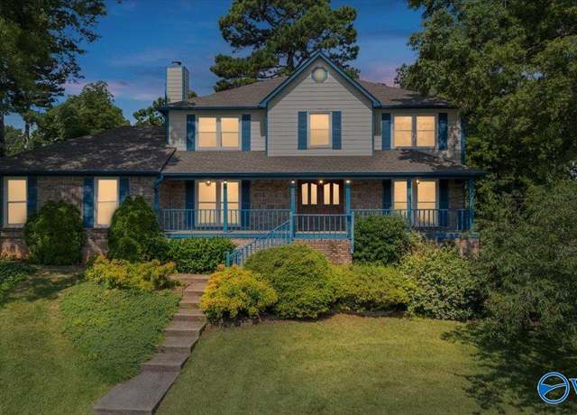 Property at 105 Mcnaron Dr, Madison, AL 35758, 4 beds, 2.5 baths