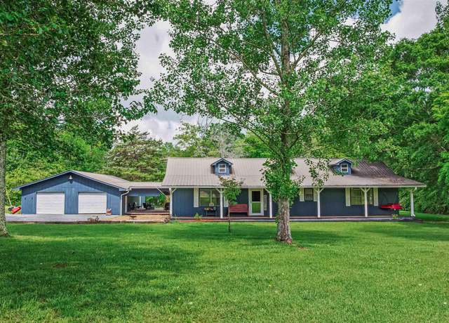Property at 247 County Road 89, Fort Payne, AL 35967, 4 beds, 2 baths