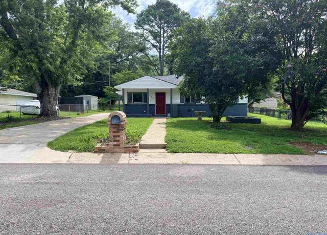 Property at 240 Victory Ln NE, Huntsville, AL 35811, 4 beds, 2 baths