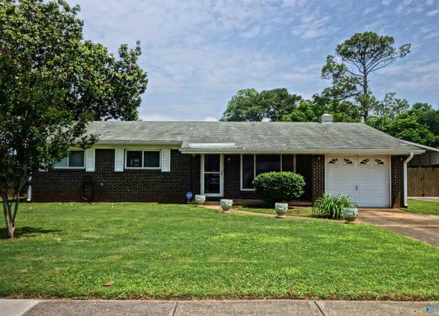 Property at 3402 Conger Rd SW, Huntsville, AL 35805, 3 beds, 2.5 baths
