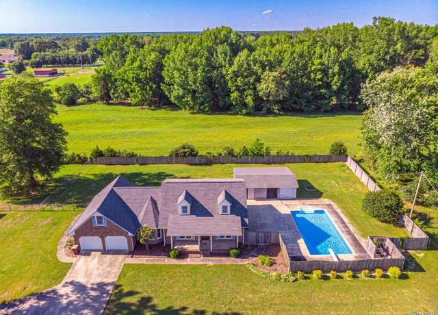 Property at 15153 New Cut Rd, Athens, AL 35611, 3 beds, 2.5 baths