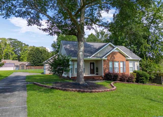 Property at 2561 Robertson St E, Southside, AL 35907, 3 beds, 2 baths