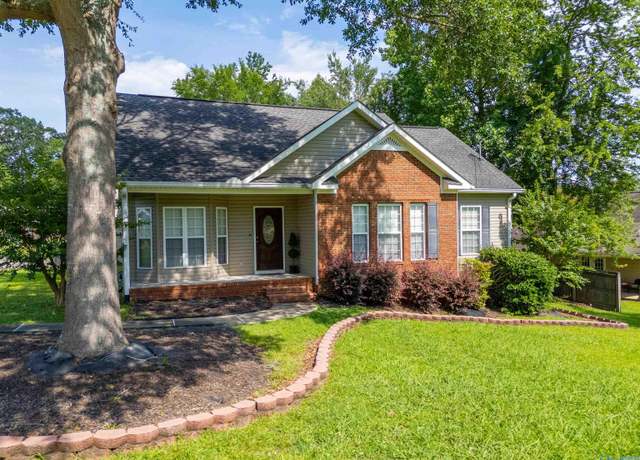 Property at 2561 Robertson St E, Southside, AL 35907, 3 beds, 2 baths