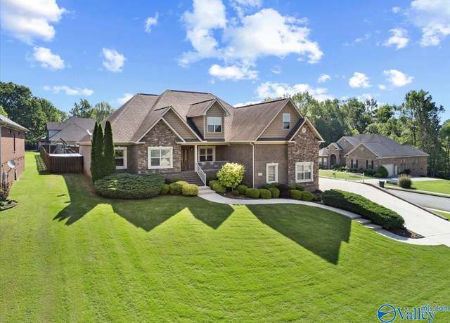 Property at 101 Riverway Ln, New Market, AL 35761, 4 beds, 4 baths