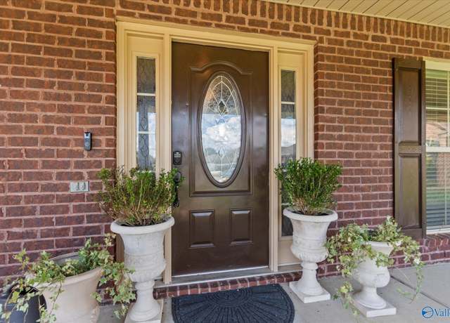 Property at 2506 Asan Ct SW, Huntsville, AL 35803, 4 beds, 3 baths