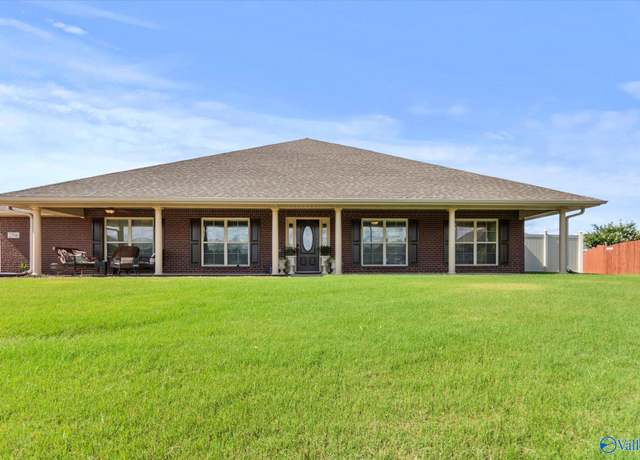 Property at 2506 Asan Ct SW, Huntsville, AL 35803, 4 beds, 3 baths