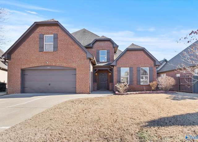 Property at 105 Arbor Hill Ln SW, Huntsville, AL 35824, 4 beds, 2.5 baths