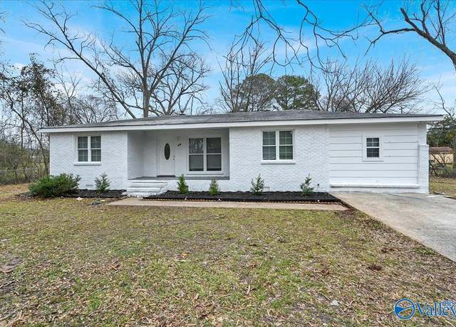 Property at 216 13th Ave SW, Decatur, AL 35601, 3 beds, 1.5 baths