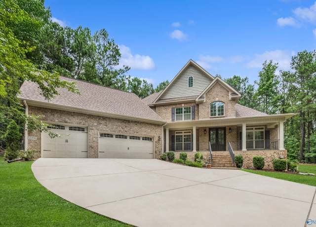 Property at 13390 South Shawdee Rd, Huntsville, AL 35803, 5 beds, 3 baths