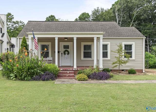 Property at 2506 Poincianna St SW, Huntsville, AL 35801, 3 beds, 2 baths