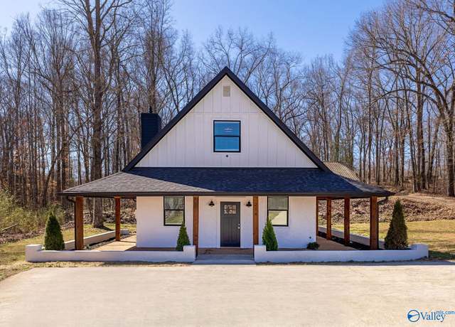 Property at 214 Little Lones Rd, Huntsville, AL 35811, 3 beds, 2.5 baths