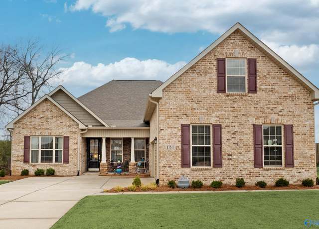 Property at 181 Bakers Farm Dr, Decatur, AL 35603, 4 beds, 3 baths