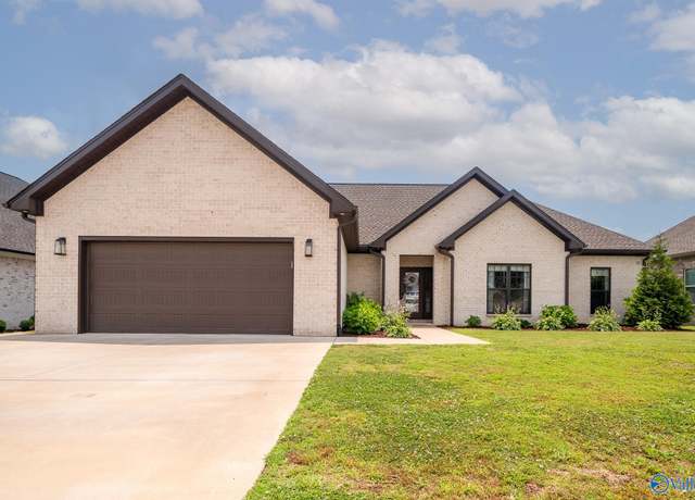Property at 472 Zoey Grace Dr, Rogersville, AL 35652, 4 beds, 2 baths