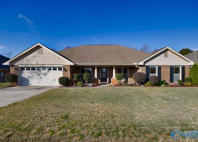 Property at 618 Summer Cove Cir NW, Madison, AL 35757, 4 beds, 2.5 baths