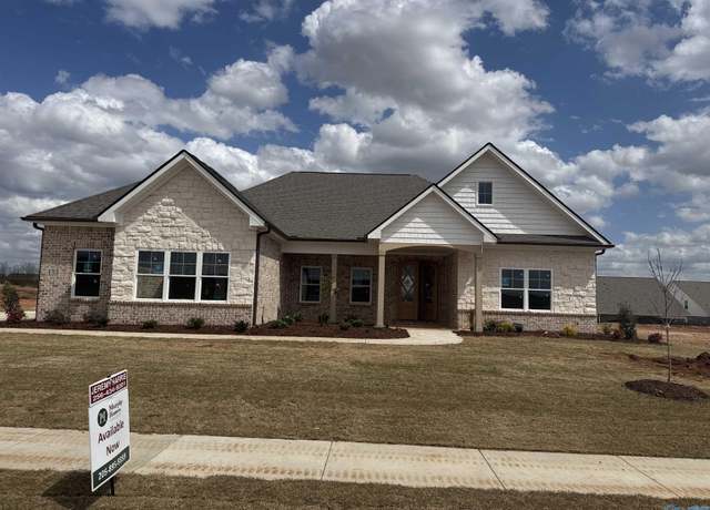 Property at 133 Brier View Dr, Meridianville, AL 35759, 4 beds, 4 baths