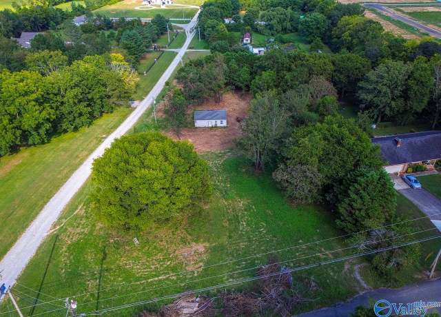 Property at 329 Wall Rd NE, Huntsville, AL 35811