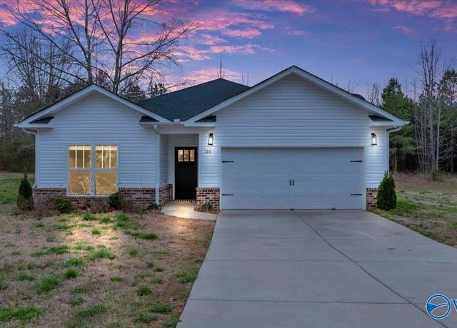 Property at 124 Randall Mullins Rd, Toney, AL 35773, 4 beds, 3 baths