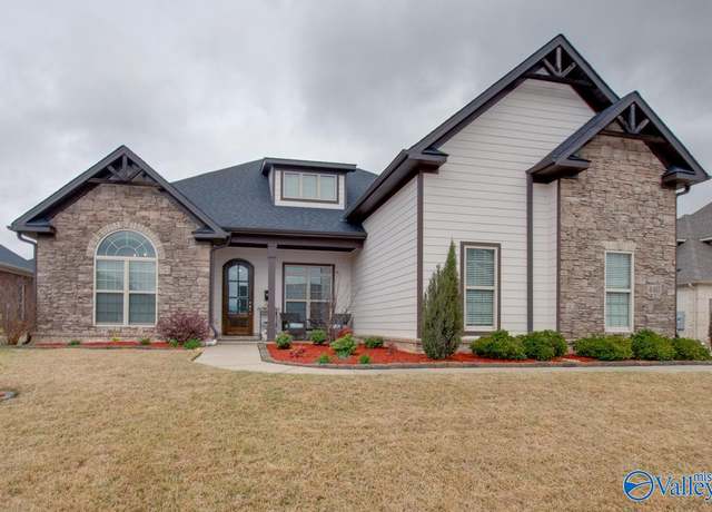 Property at 4417 Lake Willow Blvd, Owens Cross Roads, AL 35763, 4 beds, 4.5 baths