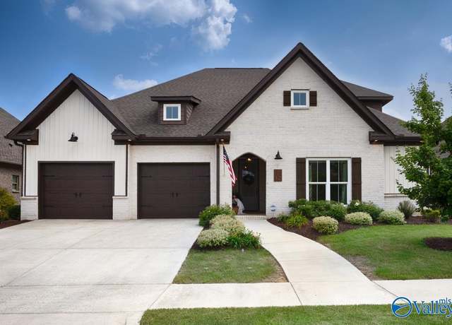 Property at 12 Cobbs Cove Way SE, Huntsville, AL 35803, 4 beds, 3.5 baths