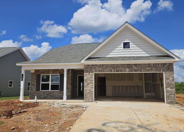 Property at 173 Story Ray Dr, New Market, AL 35761, 4 beds, 2 baths