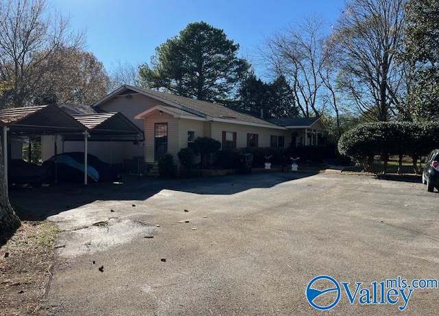 Property at 720 Capshaw Rd, Madison, AL 35757, 3 beds, 2 baths