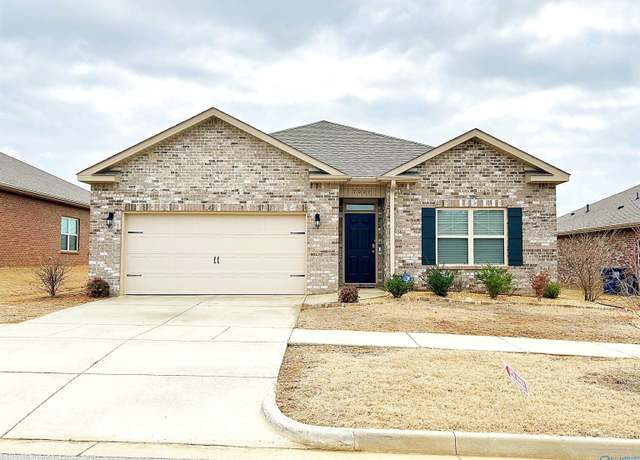 Property at 7009 Oakleigh Rose Dr, Madison, AL 35806, 4 beds, 2 baths