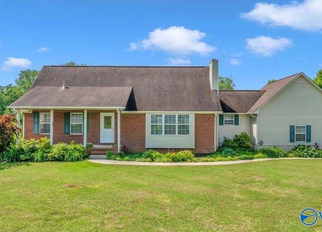 Property at 96 Mountain Heights Rdg, Scottsboro, AL 35769, 4 beds, 2 baths