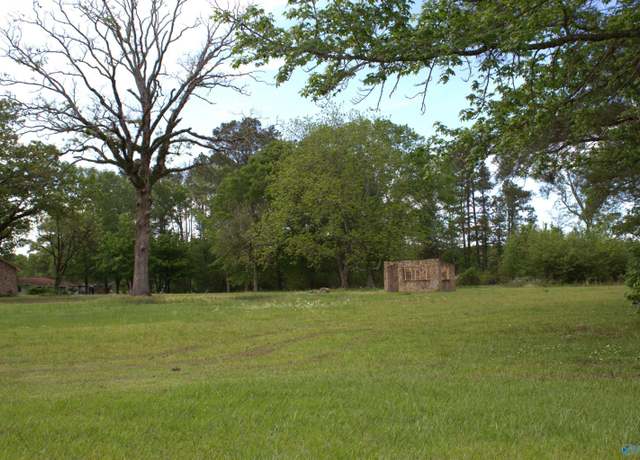 Property at 5173 Main Dr, New Hope, AL 35760