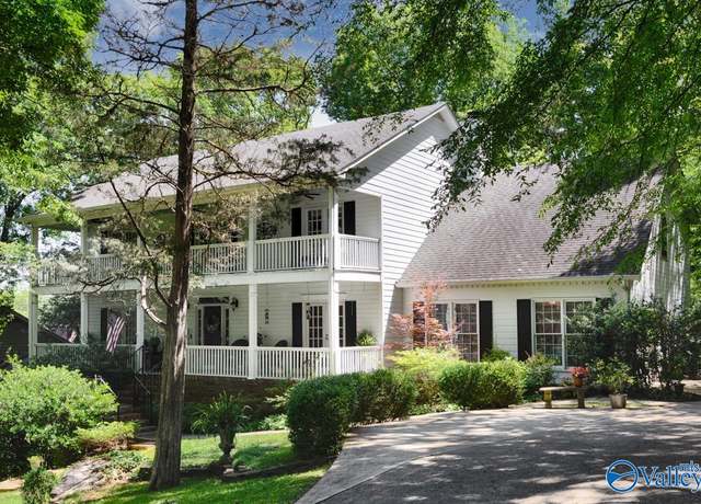 Property at 1403 Bramblewood Dr SE, Huntsville, AL 35801, 4 beds, 2.5 baths