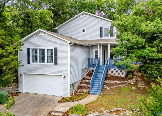 Property at 553 Farmingdale Rd SE, Huntsville, AL 35803, 3 beds, 2.5 baths