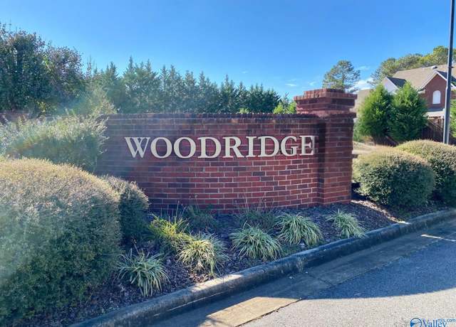 Property at 103 Oak Shadow St, Russellville, AL 35653