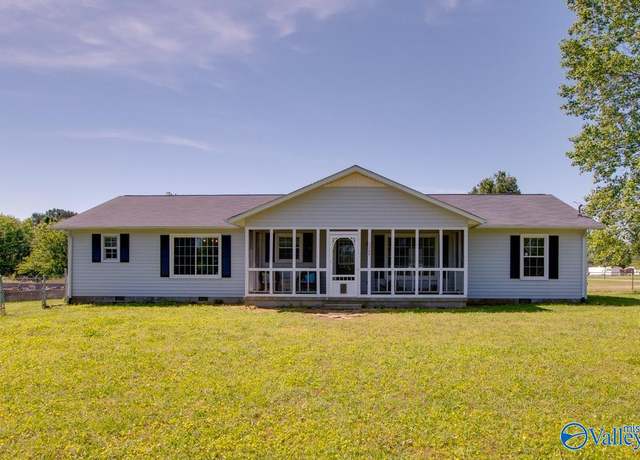 Property at 1364 Charity Ln, Hazel Green, AL 35750, 3 beds, 2 baths