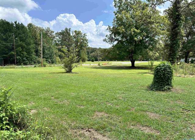 Property at 331 Connell Dr, Gadsden, AL 35901