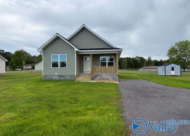 Property at 454 George Wallace Dr W, Rainsville, AL 35986, 3 beds, 2 baths