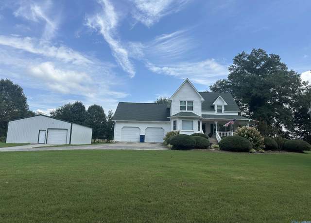 Property at 326 Mayberry Ln, Arab, AL 35016, 3 beds, 2.5 baths