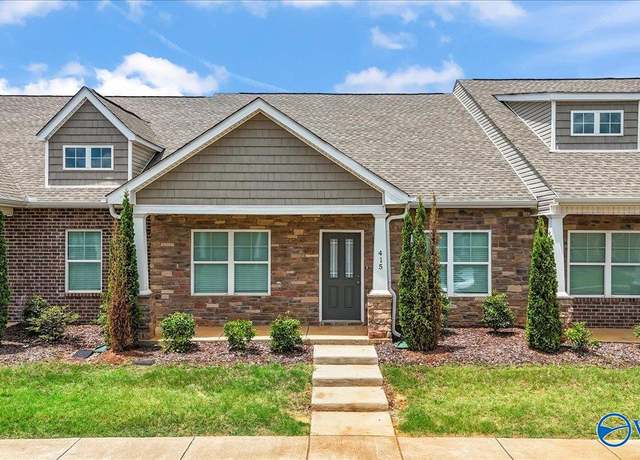 Property at 415 Edgebrook Dr, Madison, AL 35756, 3 beds, 2 baths