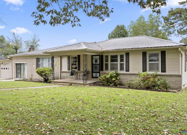 Property at 905 Snowden Cir, Boaz, AL 35957, 3 beds, 2 baths