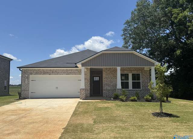 Property at 330 Pone St, Toney, AL 35773, 3 beds, 2 baths