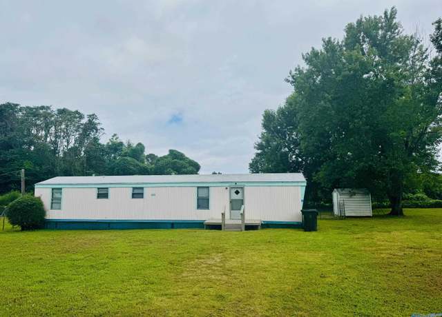 Property at 139 Britney Dr, Toney, AL 35773, 2 beds, 1.5 baths