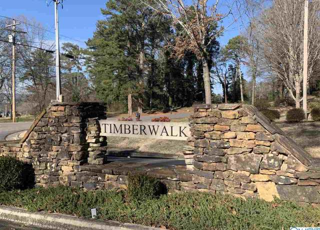 Property at 10 Willow Beach Rd, Guntersville, AL 35976