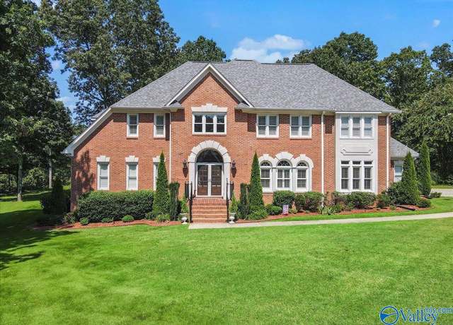 Property at 376 Highlands, Union Grove, AL 35175, 4 beds, 3.5 baths
