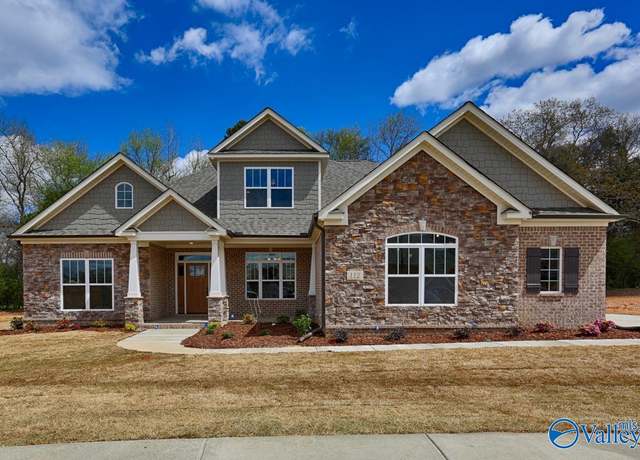 Property at 147 Brier View Dr, Meridianville, AL 35759, 4 beds, 2.5 baths