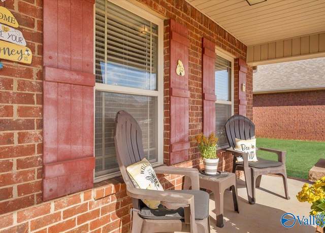 Property at 104 Benteen Ave, Madison, AL 35765, 3 beds, 2 baths