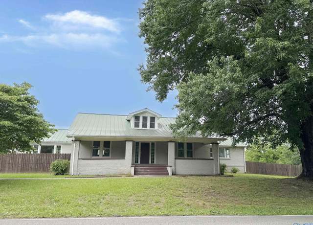 Property at 2494 Hines St S, Athens, AL 35611, 4 beds, 3 baths