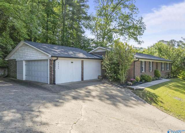 Property at 4233 Kimberly Dr, Guntersville, AL 35976, 3 beds, 1.5 baths