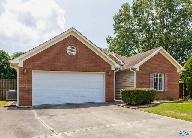 Property at 106 Sunset Cir, Madison, AL 35758, 3 beds, 2 baths