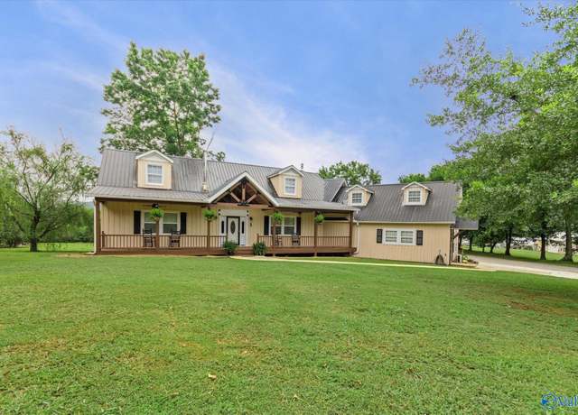 Property at 507 Meltonsville Rd, Guntersville, AL 35976, 4 beds, 4 baths