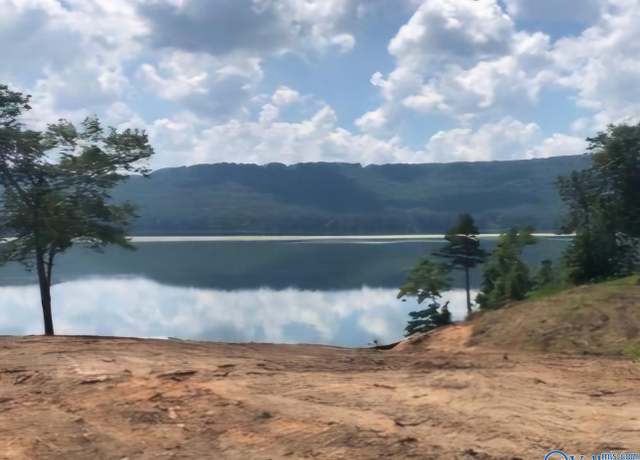 Property at 1749 Lookout Mountain Dr, Scottsboro, AL 35769