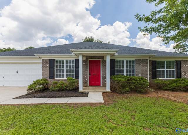 Property at 111 Vandenberg Ln, Harvest, AL 35749, 4 beds, 2 baths